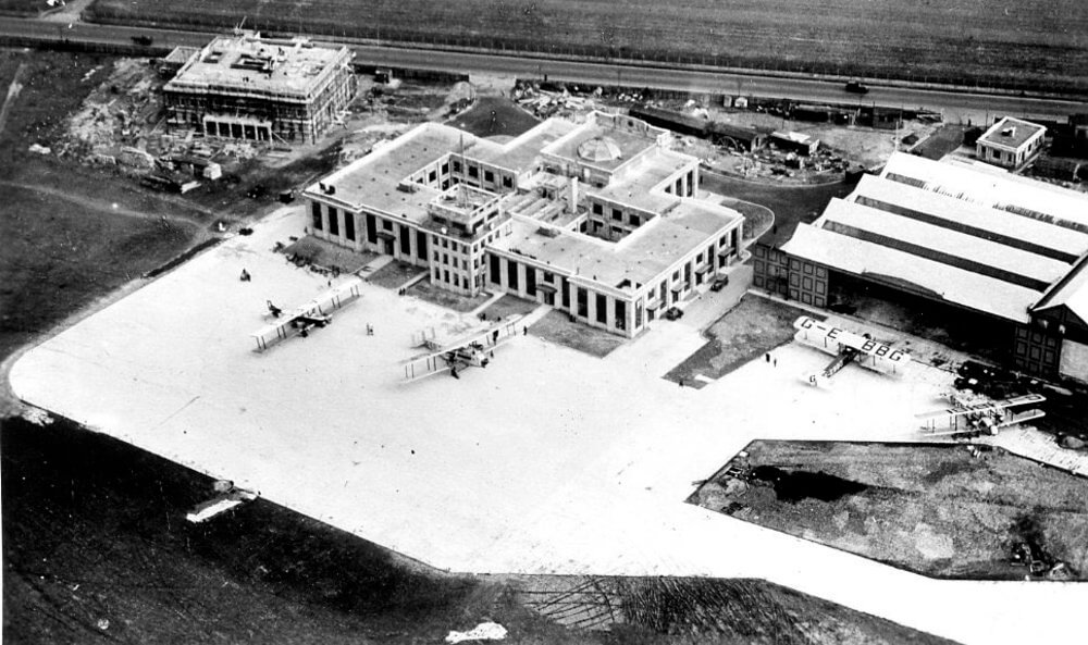 10 удивительных фактов об аэропорте Кройдон (Croydon Airport) 10 удивительных фактов об аэропорте Кройдон (Croydon Airport)