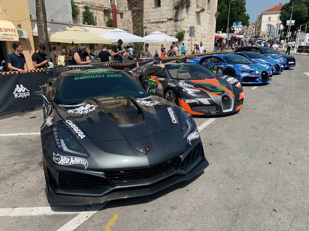 Gumball 3000: быстрые машины, высокие скорости и роскошь Gumball 3000: быстрые машины, высокие скорости и роскошь