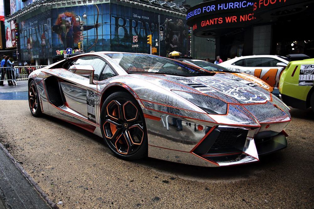 Gumball 3000: быстрые машины, высокие скорости и роскошь Gumball 3000: быстрые машины, высокие скорости и роскошь