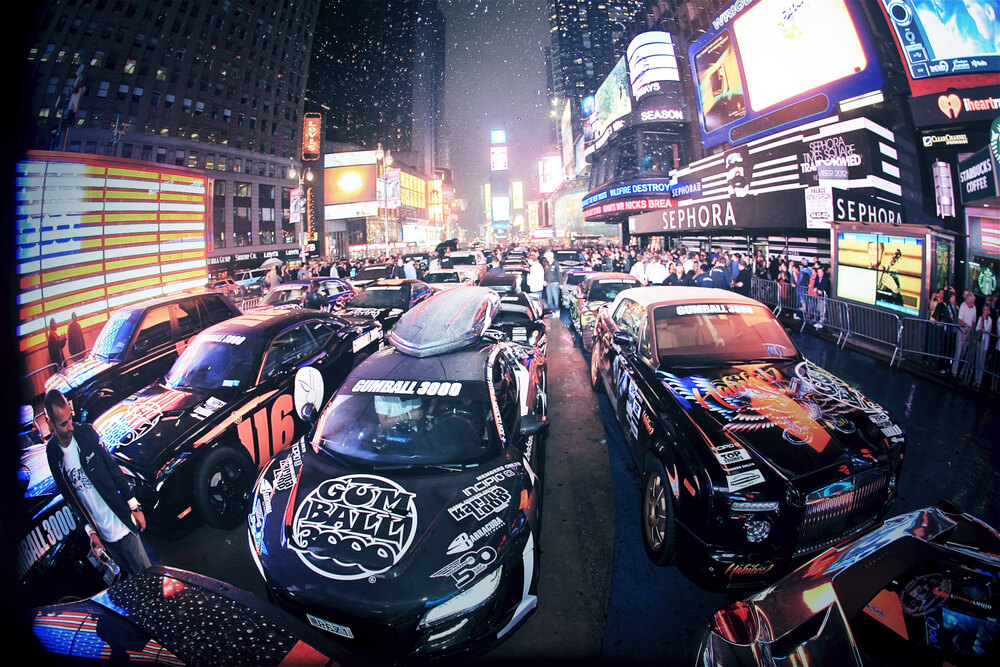 Gumball 3000: быстрые машины, высокие скорости и роскошь Gumball 3000: быстрые машины, высокие скорости и роскошь
