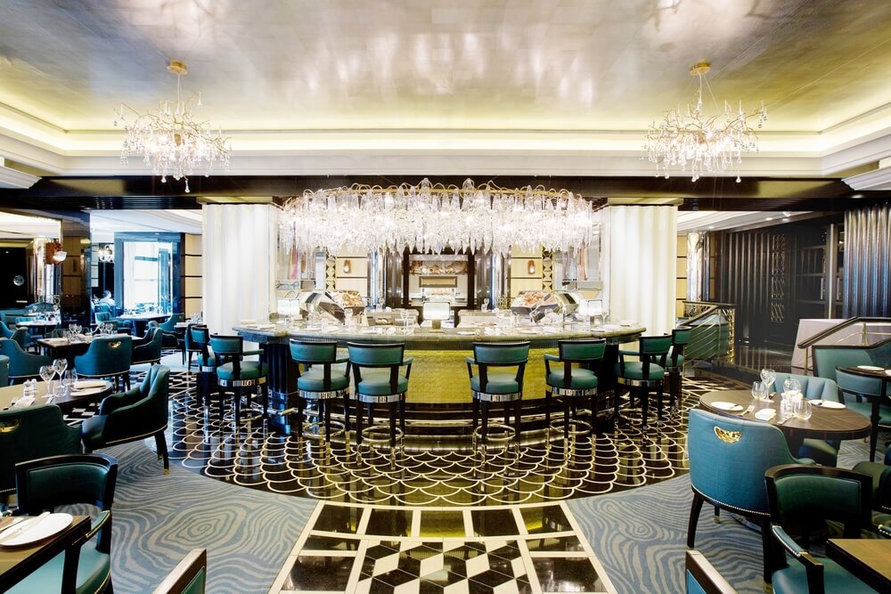 Отель Savoy: первый отель Британии с электрическими светильниками и лифтами Отель Savoy: первый отель Британии с электрическими светильниками и лифтами
