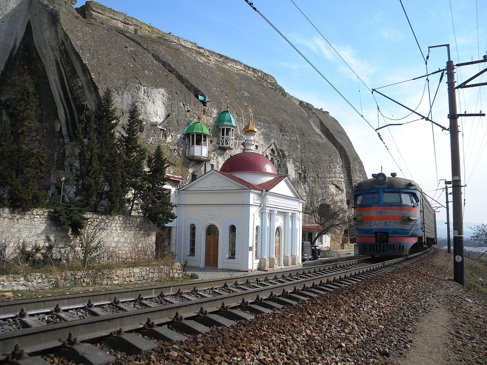 Памятник затопленным кораблям Памятник затопленным кораблям