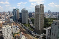 Веб камера онлайн Станция Сиодомэ, Япония (Japan Railway Freeway Live Camera)