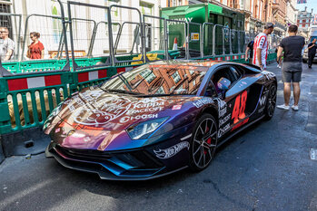 Gumball 3000: быстрые машины, высокие скорости и роскошь